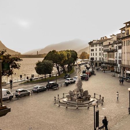 Casa Piazza Del Porto Βίλα Lovere Εξωτερικό φωτογραφία