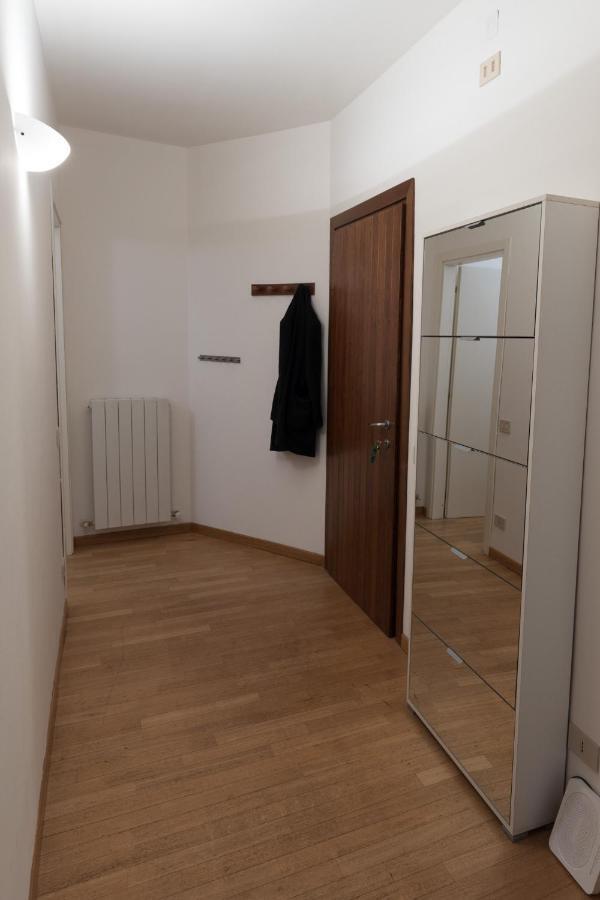 Casa Piazza Del Porto Βίλα Lovere Εξωτερικό φωτογραφία